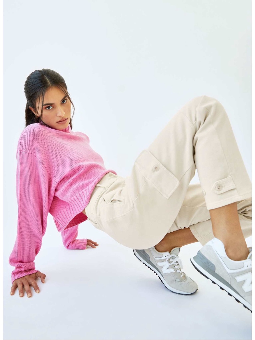 Wilfred Free Aritzia Cream High Waist Utility Cargo Pants US10 Preppy Minimalist